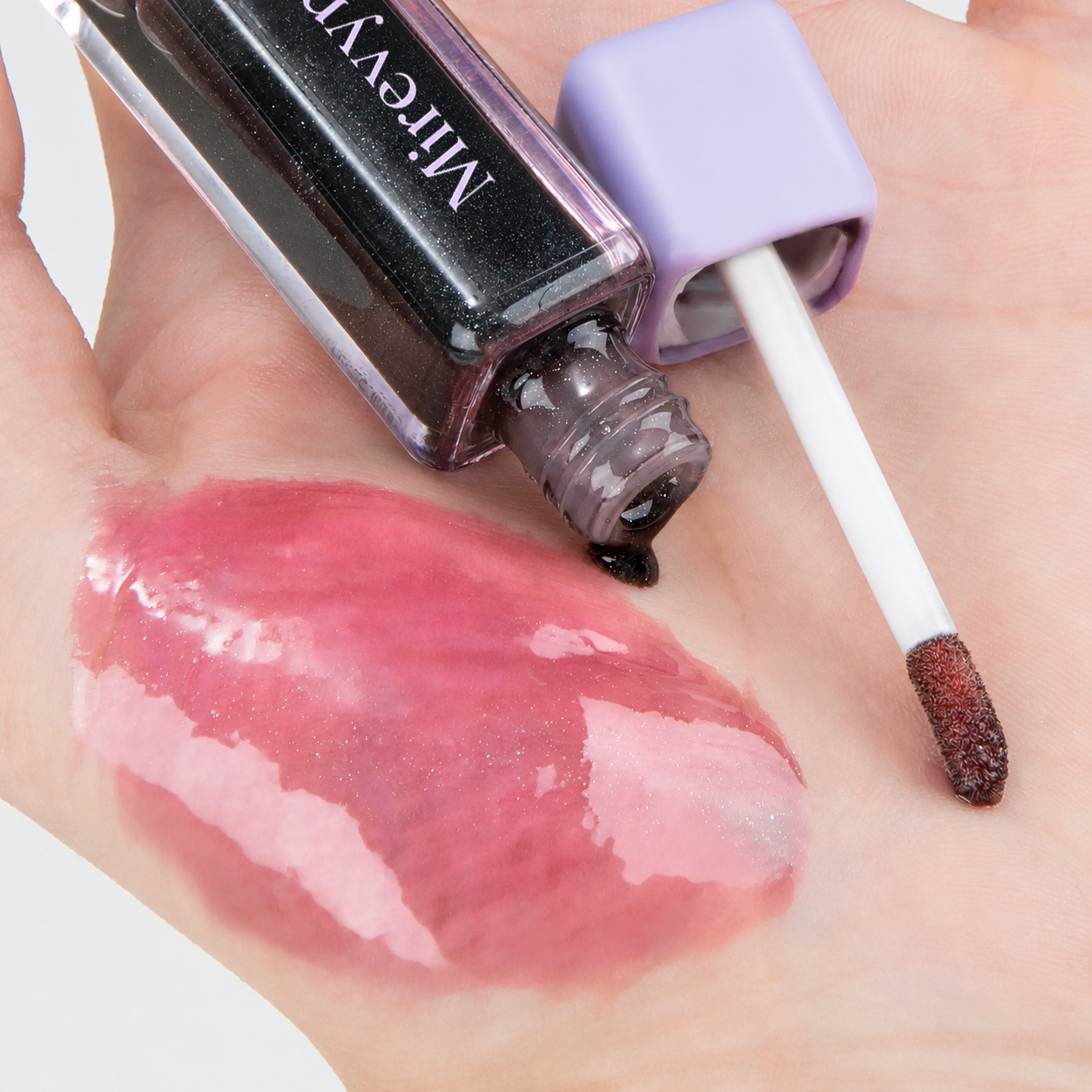 Mirevyn Magic Black Plumping Lip Oil